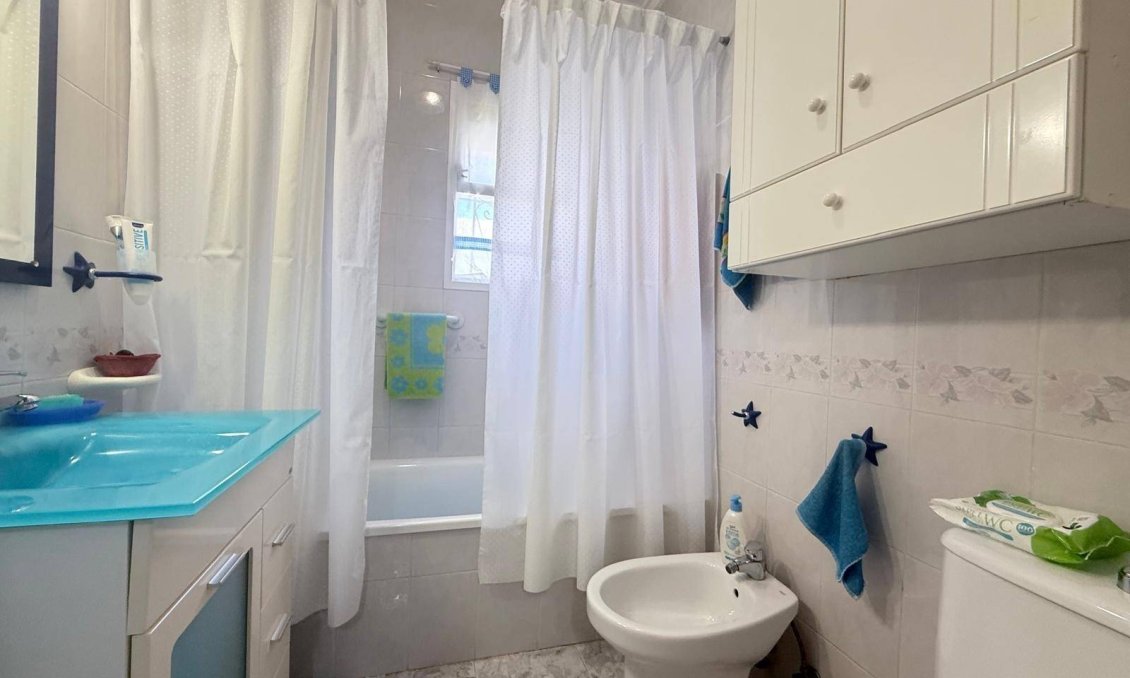 Segunda mano - Bungalow -
Orihuela Costa - Playa Flamenca