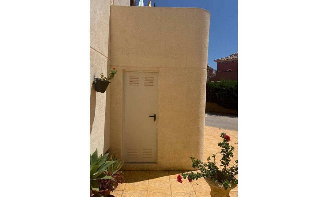 Segunda mano - Bungalow -
Orihuela Costa - Playa Flamenca