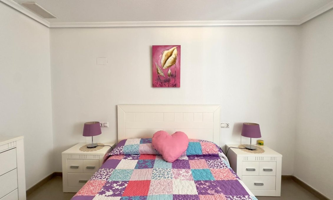 Resale - Apartment -
Torrevieja