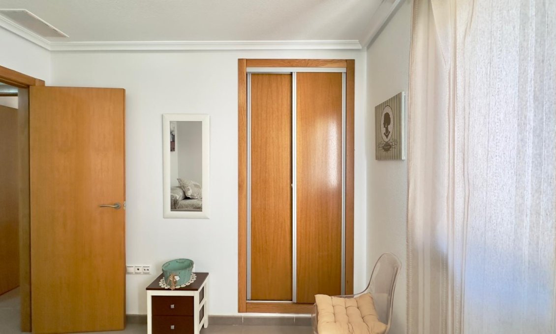 Resale - Apartment -
Torrevieja