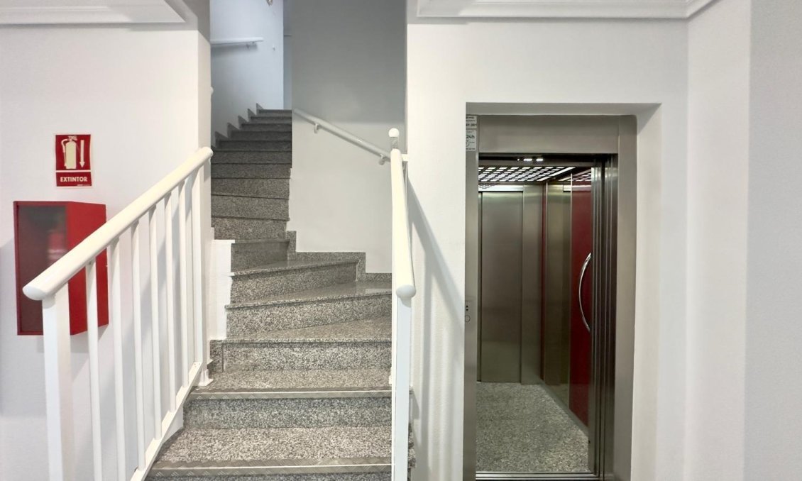 Resale - Apartment -
Torrevieja