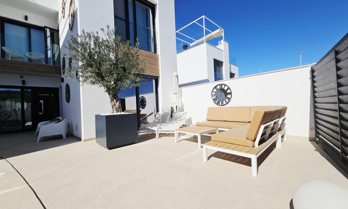 Segunda mano - Villa -
Benijofar - Benimar