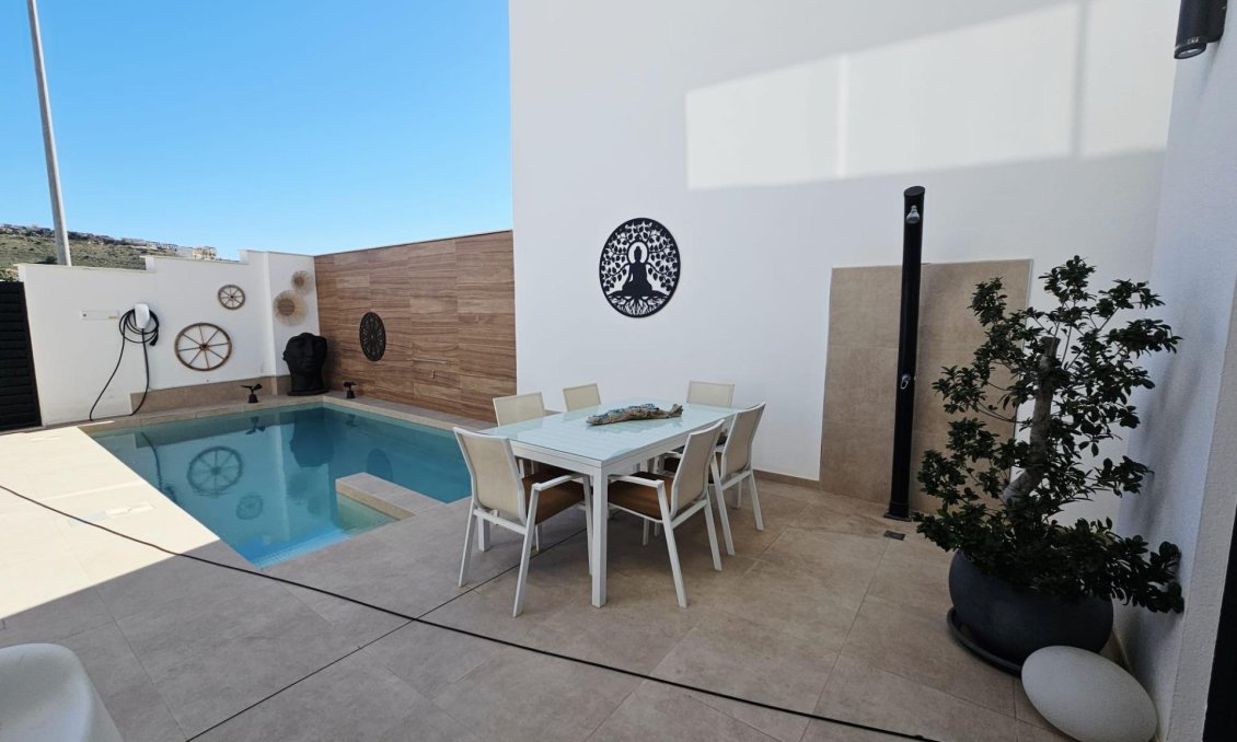 Segunda mano - Villa -
Benijofar - Benimar