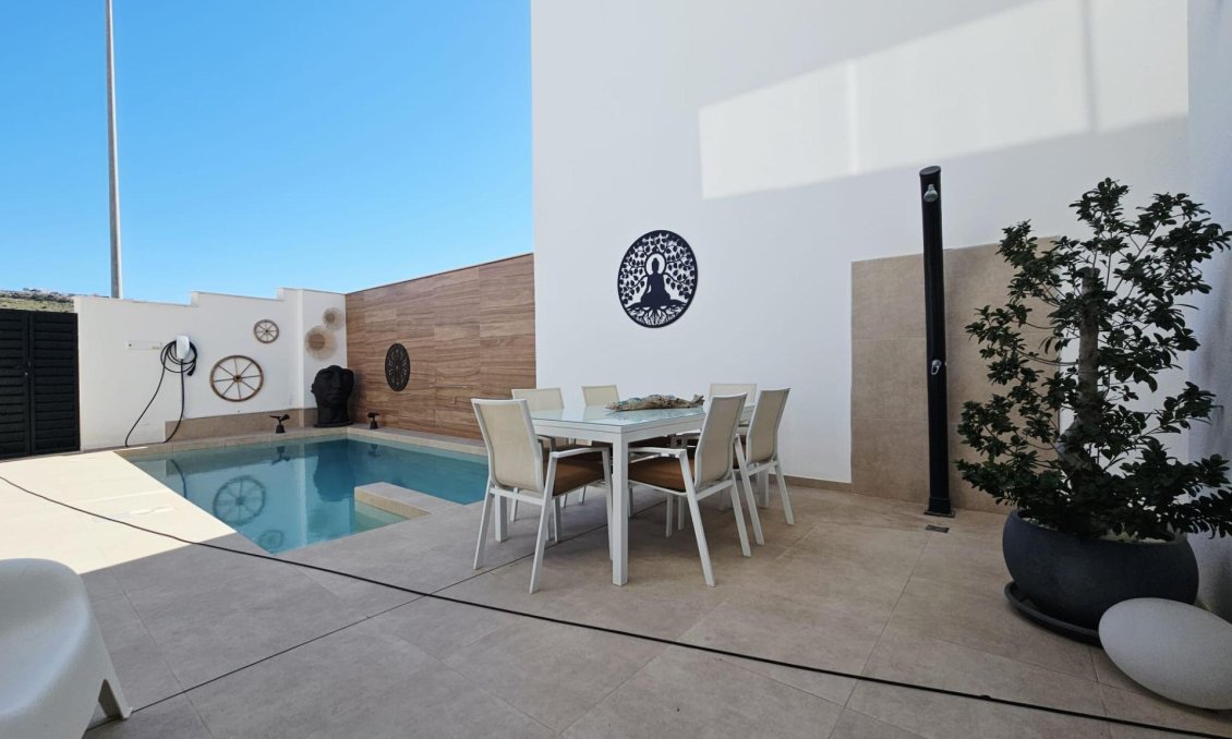 Segunda mano - Villa -
Benijofar - Benimar