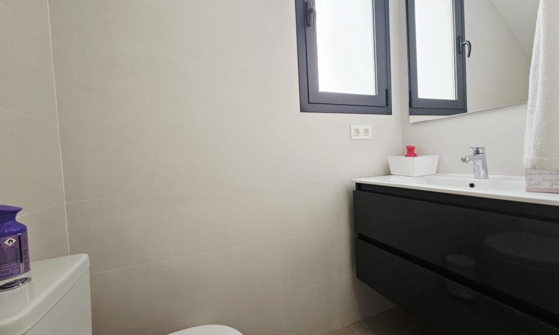 Segunda mano - Villa -
Benijofar - Benimar