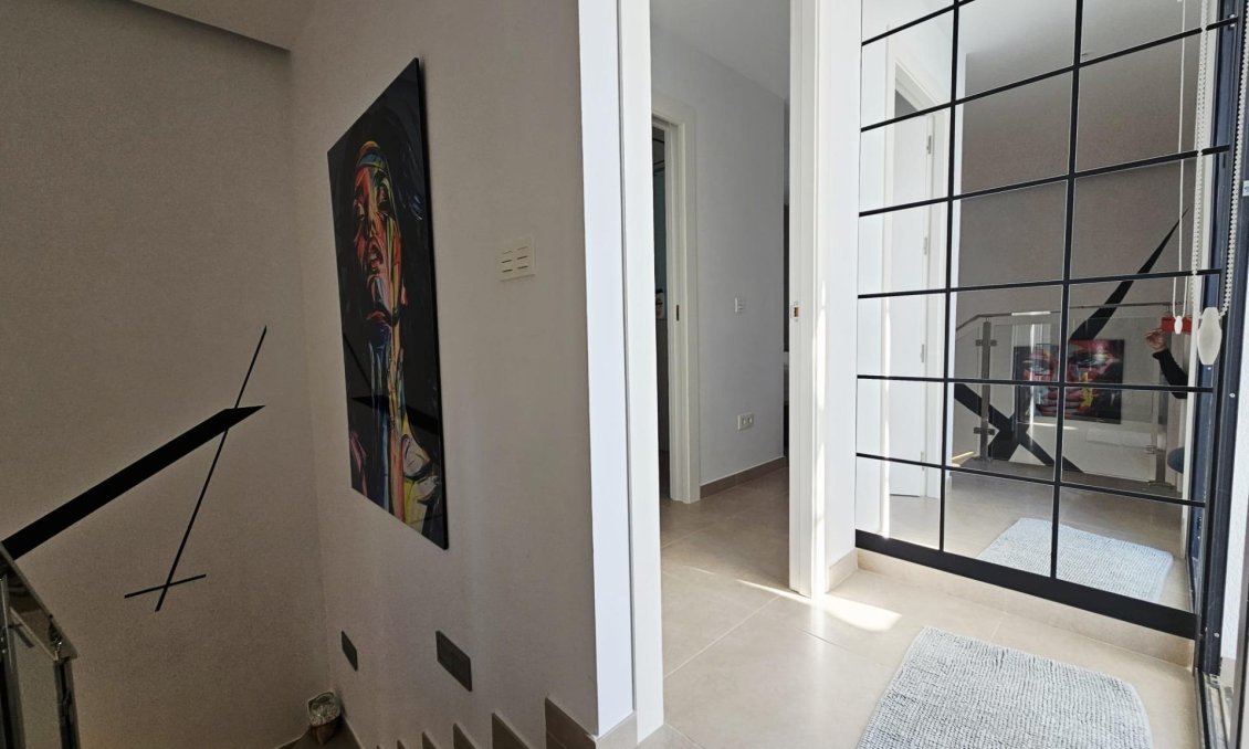 Segunda mano - Villa -
Benijofar - Benimar