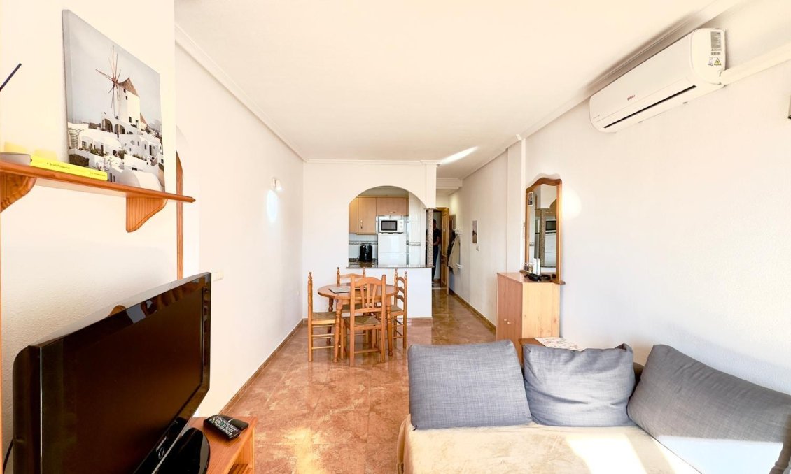 Segunda mano - Apartamento -
Torrevieja - Centro