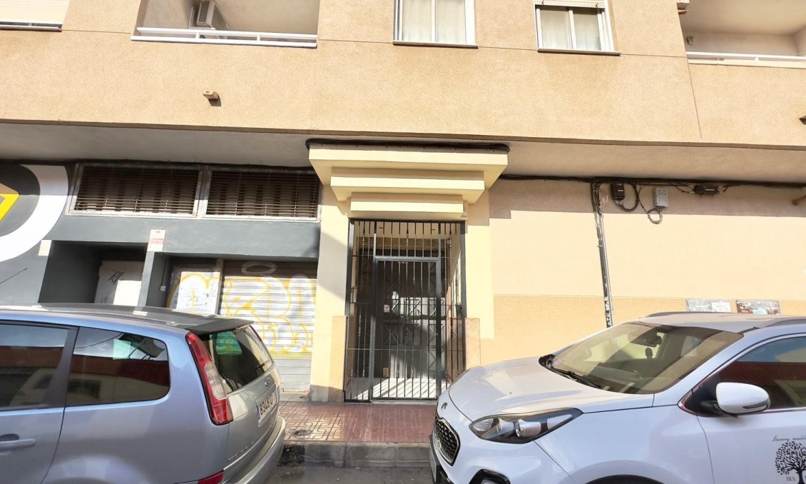 Segunda mano - Apartamento -
Torrevieja - Centro