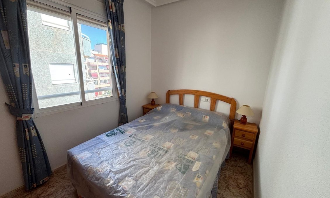 Segunda mano - Apartamento -
Torrevieja - Playa del Cura