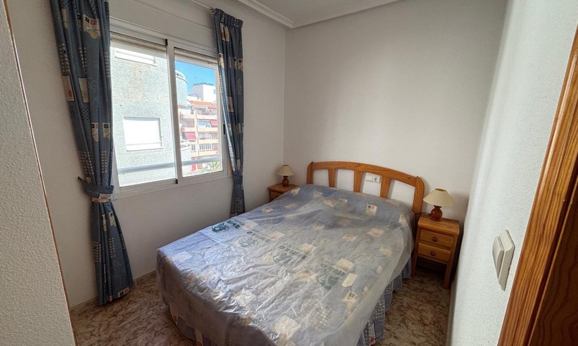Segunda mano - Apartamento -
Torrevieja - Playa del Cura