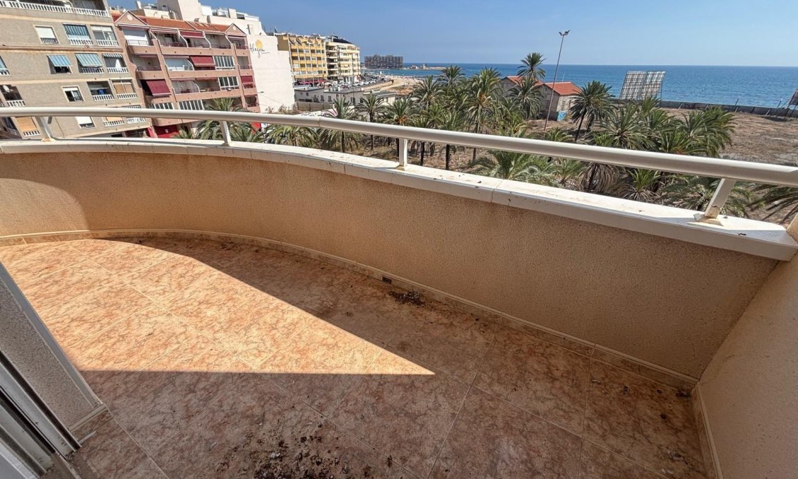 Segunda mano - Apartamento -
Torrevieja - Playa del Cura