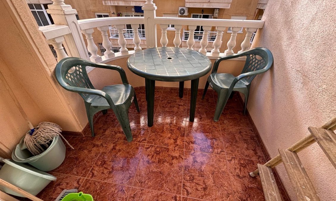 Segunda mano - Apartamento -
Torrevieja - Playa del Cura