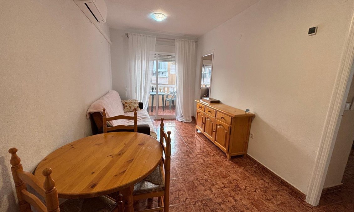 Segunda mano - Apartamento -
Torrevieja - Playa del Cura