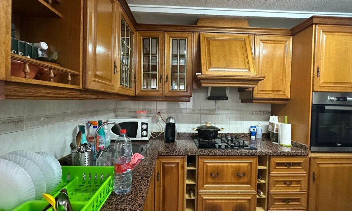 Segunda mano - Apartamento -
Torrevieja - Estacion De Autobuses