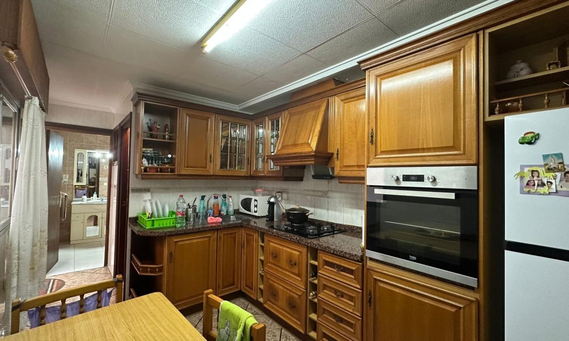 Segunda mano - Apartamento -
Torrevieja - Estacion De Autobuses