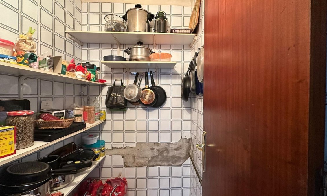 Segunda mano - Apartamento -
Torrevieja - Estacion De Autobuses