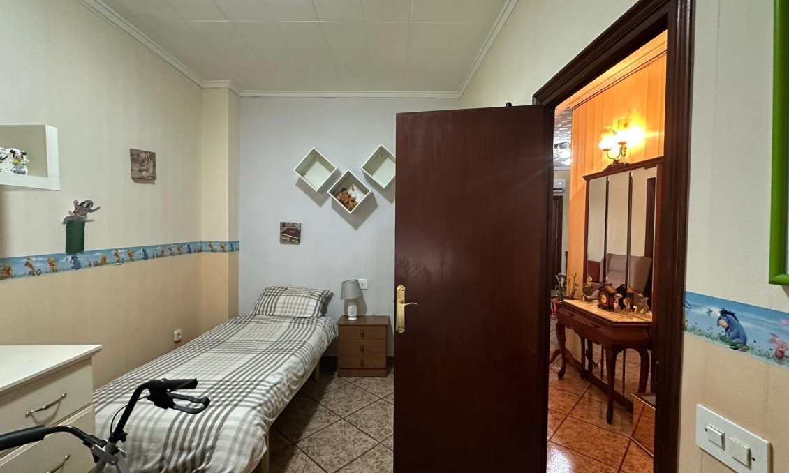 Segunda mano - Apartamento -
Torrevieja - Estacion De Autobuses