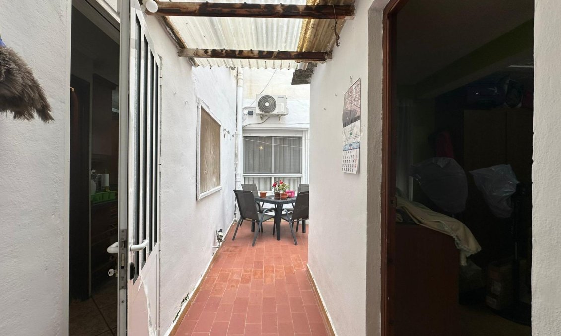 Segunda mano - Apartamento -
Torrevieja - Estacion De Autobuses