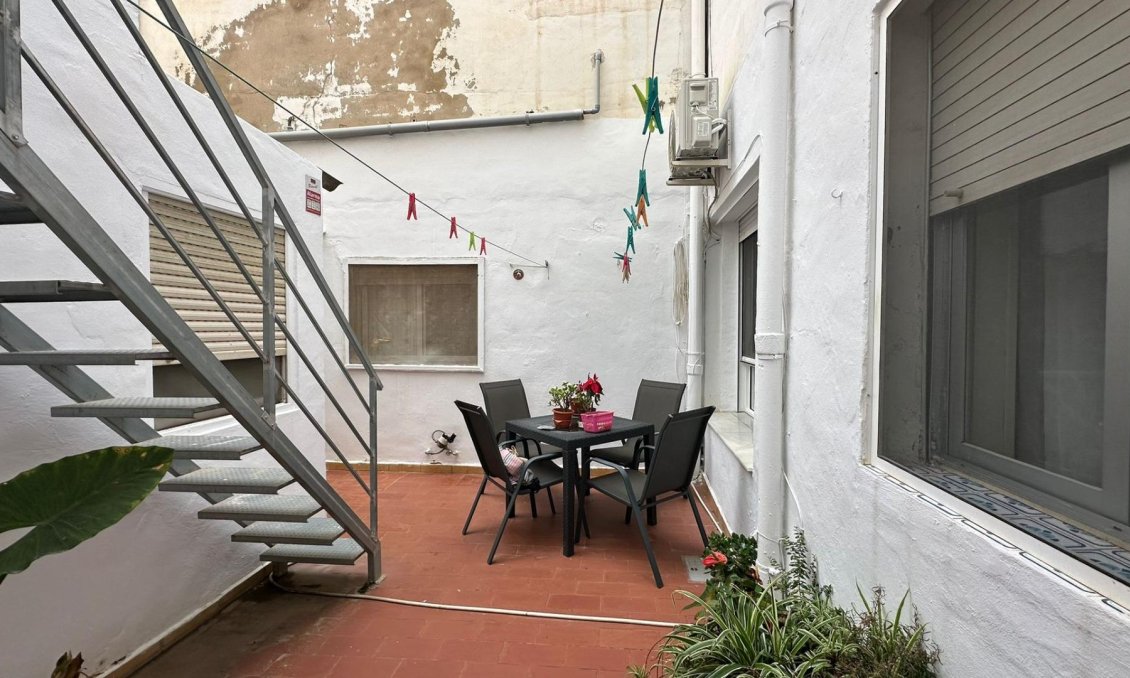 Segunda mano - Apartamento -
Torrevieja - Estacion De Autobuses