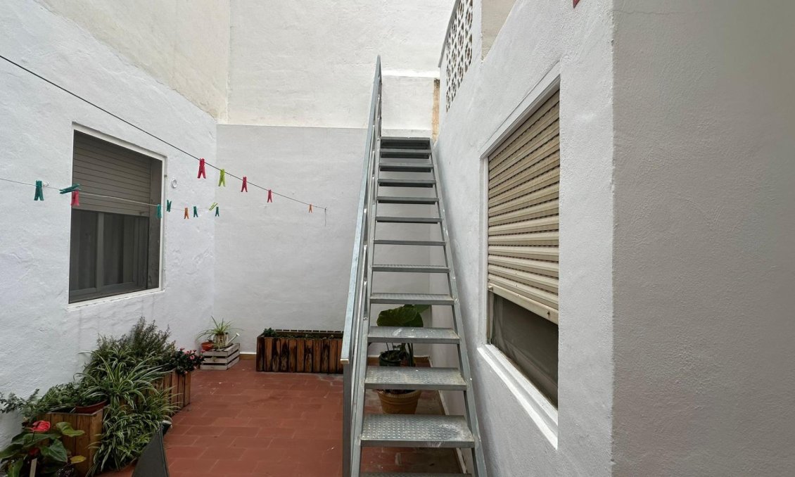 Segunda mano - Apartamento -
Torrevieja - Estacion De Autobuses