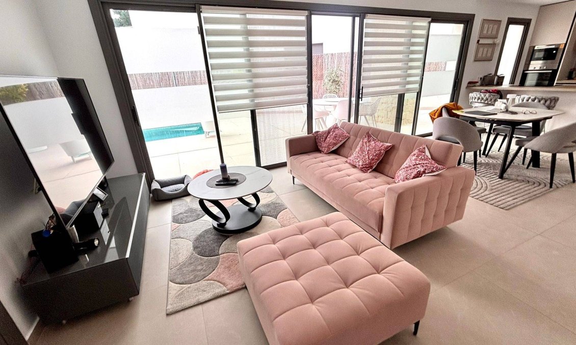 Wiederverkauf - Villa -
San Miguel de Salinas - Urbanizacion Blue Lagoon