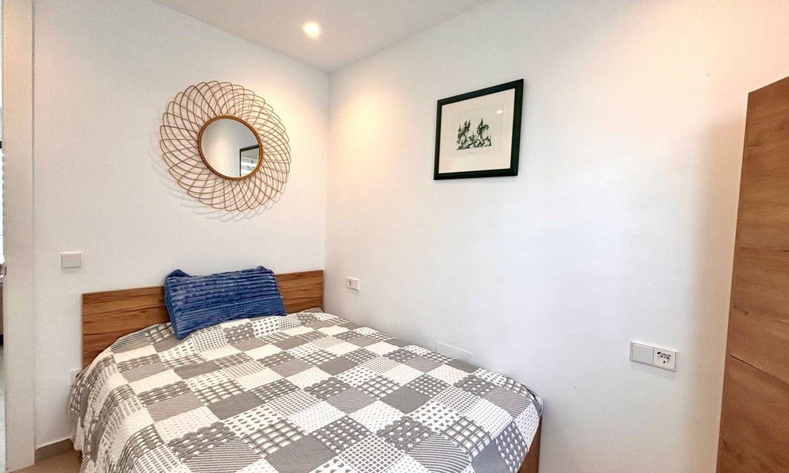 Wiederverkauf - Villa -
San Miguel de Salinas - Urbanizacion Blue Lagoon