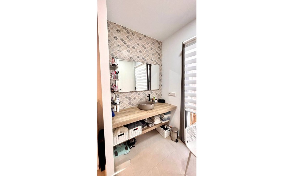 Wiederverkauf - Villa -
San Miguel de Salinas - Urbanizacion Blue Lagoon