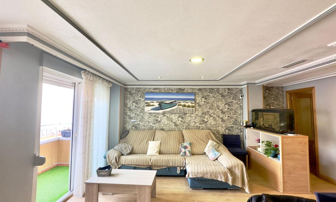 Resale - Apartment -
Torrevieja