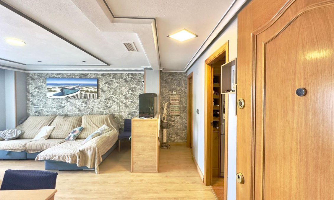 Resale - Apartment -
Torrevieja