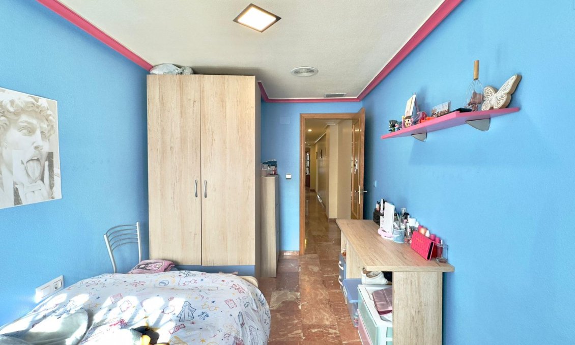 Resale - Apartment -
Torrevieja