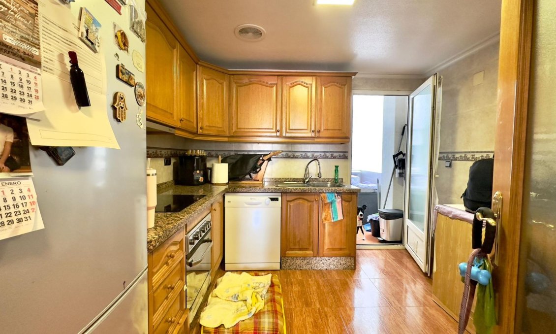 Resale - Apartment -
Torrevieja