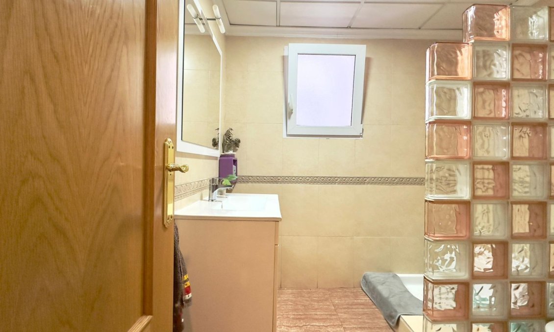 Resale - Apartment -
Torrevieja