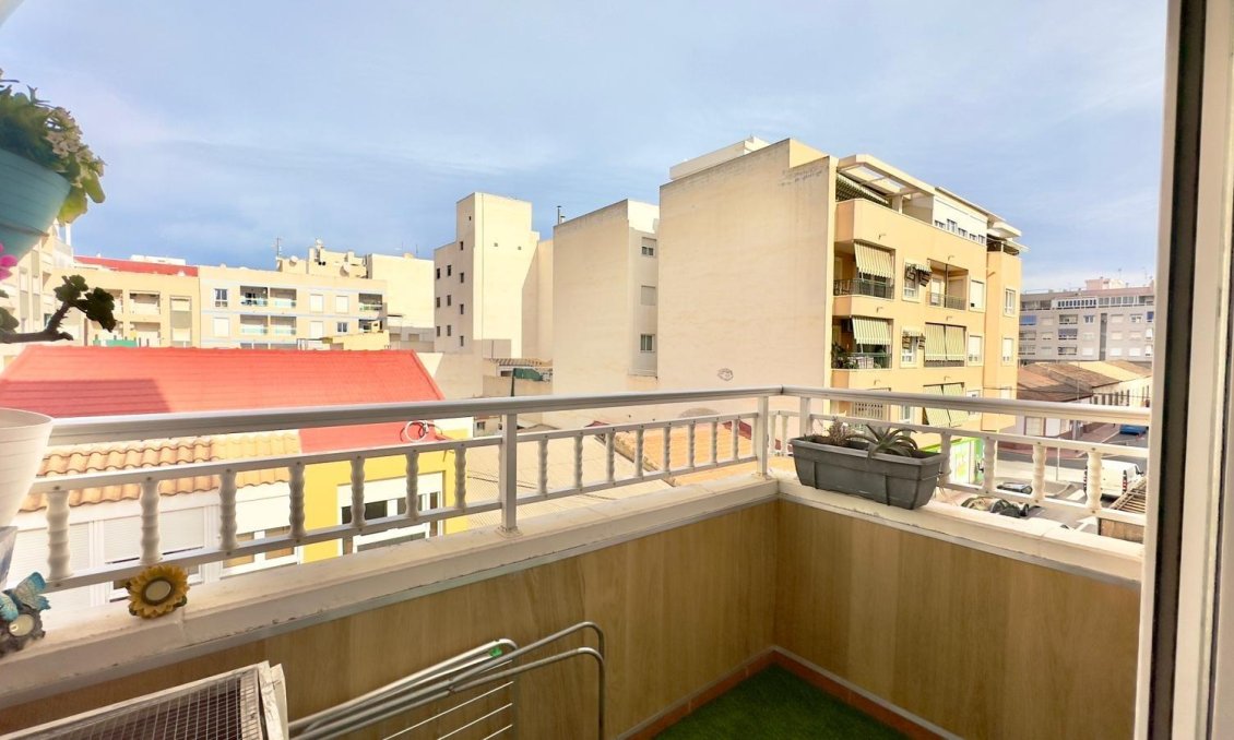 Resale - Apartment -
Torrevieja