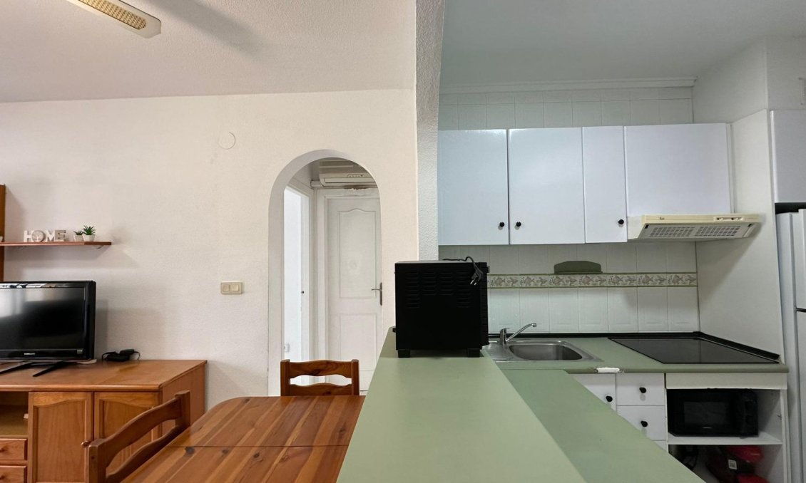 Resale - Bungalow -
Orihuela Costa - Los Almendros-la Florida