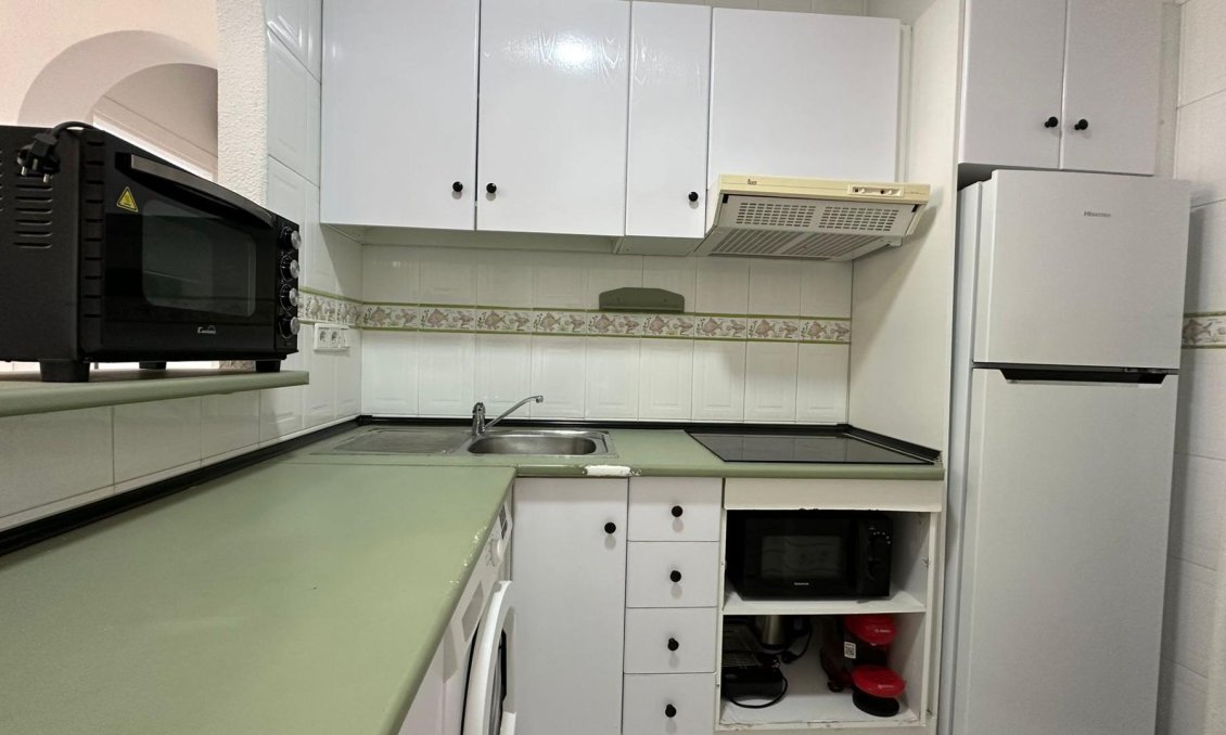 Resale - Bungalow -
Orihuela Costa - Los Almendros-la Florida