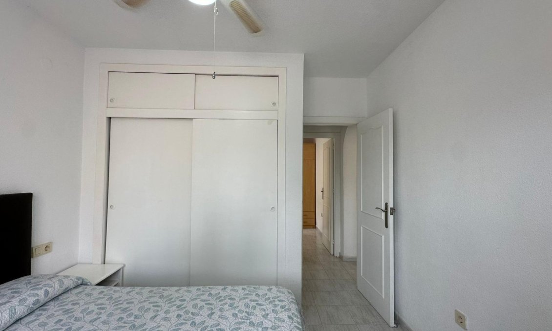 Resale - Bungalow -
Orihuela Costa - Los Almendros-la Florida