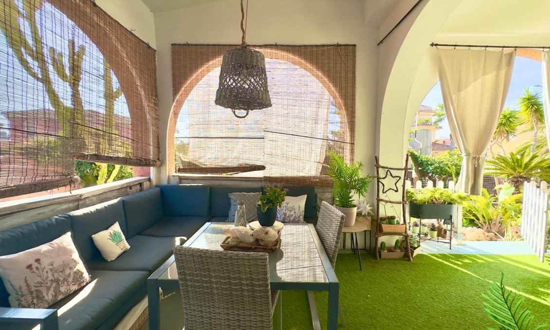 Revente - Villa -
Torrevieja - Torreblanca