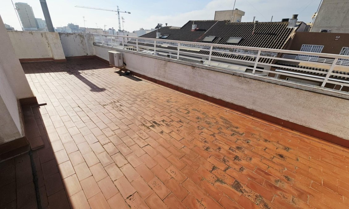 Segunda mano - Apartamento -
Torrevieja - Estacion De Autobuses