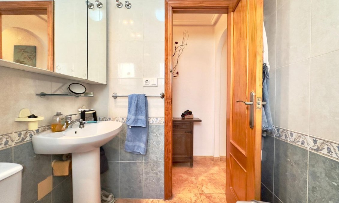 Revânzare - Mansardă -
Torrevieja - PARQUE DE LAS NACIONES