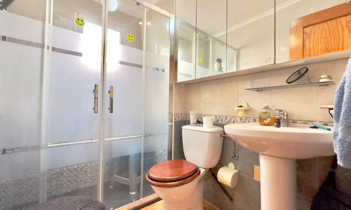 Revânzare - Mansardă -
Torrevieja - PARQUE DE LAS NACIONES