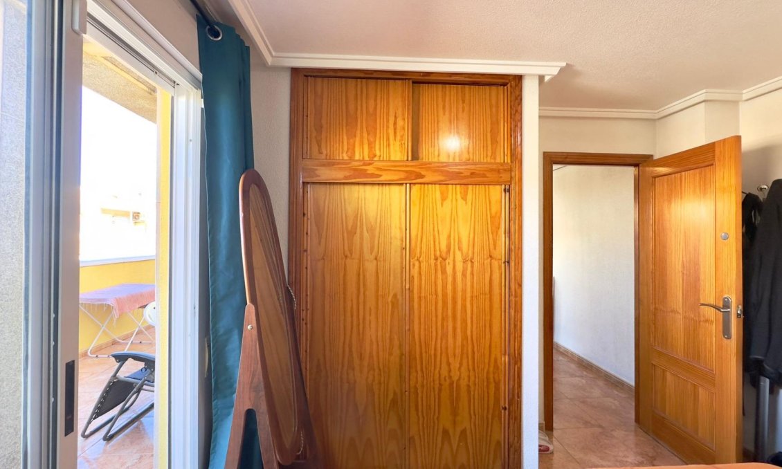 Revânzare - Mansardă -
Torrevieja - PARQUE DE LAS NACIONES