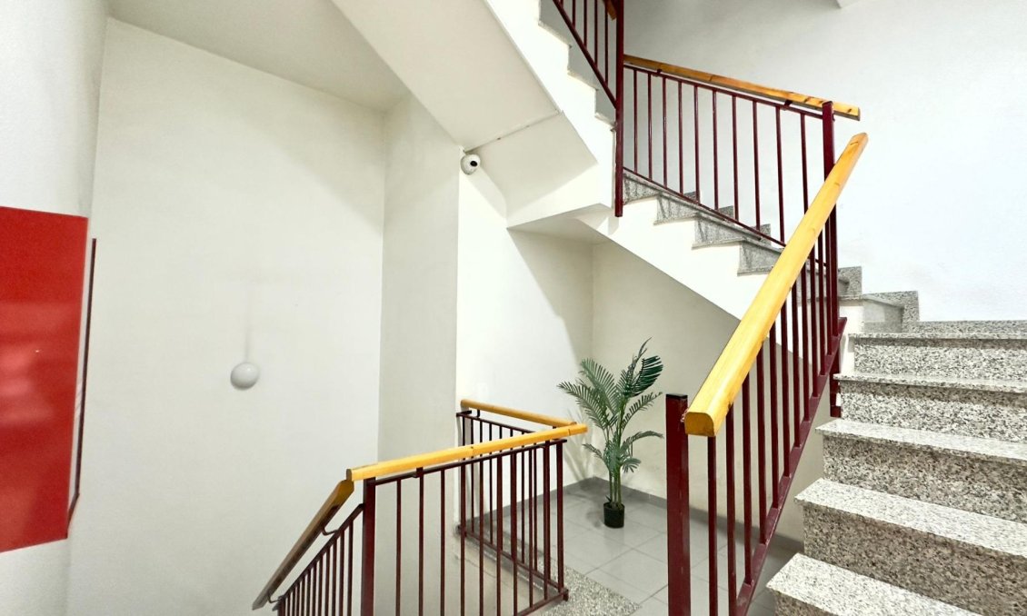 Revânzare - Mansardă -
Torrevieja - PARQUE DE LAS NACIONES