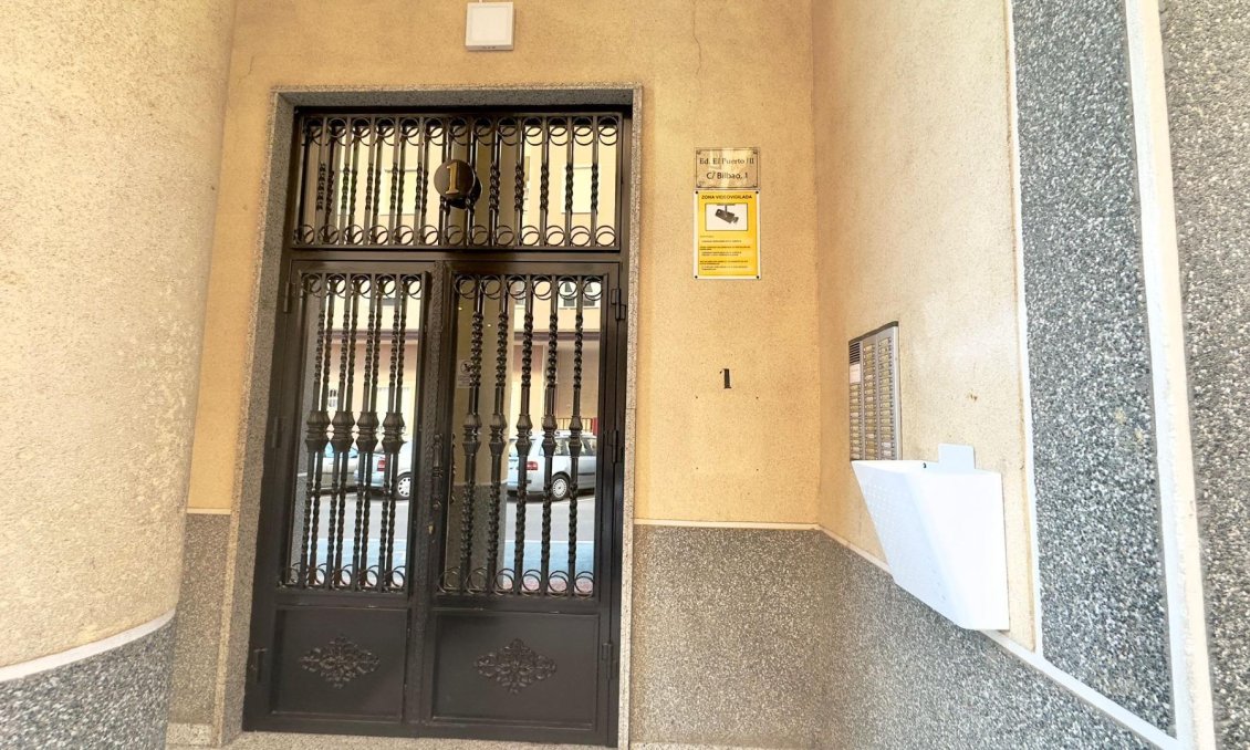 Revânzare - Mansardă -
Torrevieja - PARQUE DE LAS NACIONES