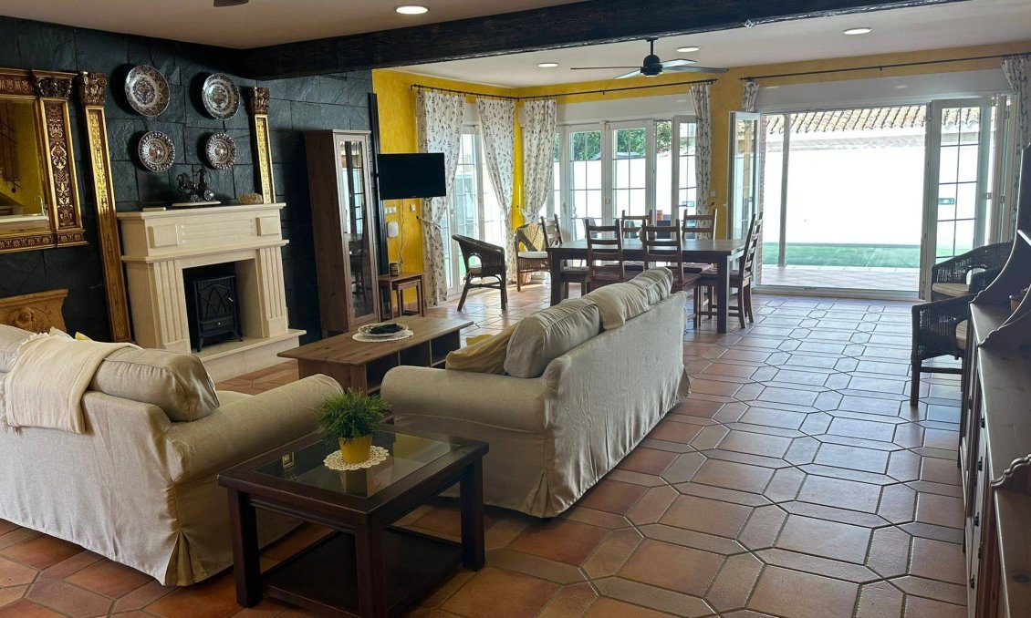 Resale - Villa -
La Manga del Mar Menor - Playa Principe