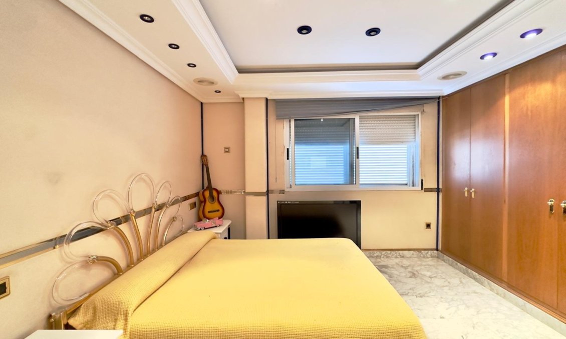 Segunda mano - Ático -
Torrevieja - Centro