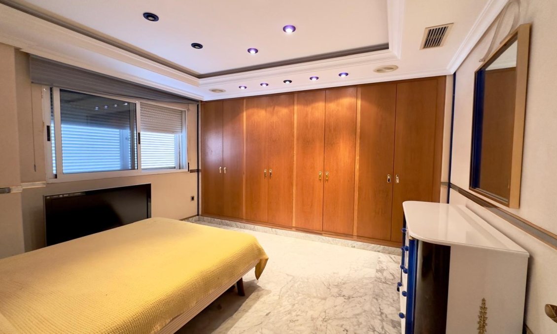 Segunda mano - Ático -
Torrevieja - Centro