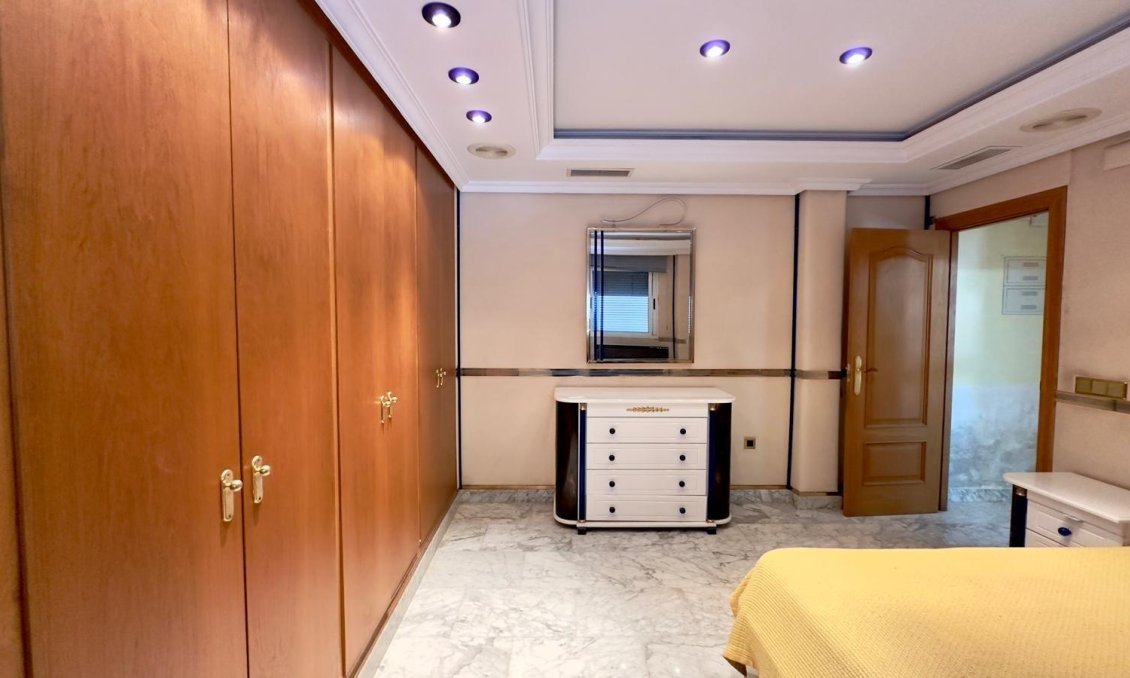 Segunda mano - Ático -
Torrevieja - Centro