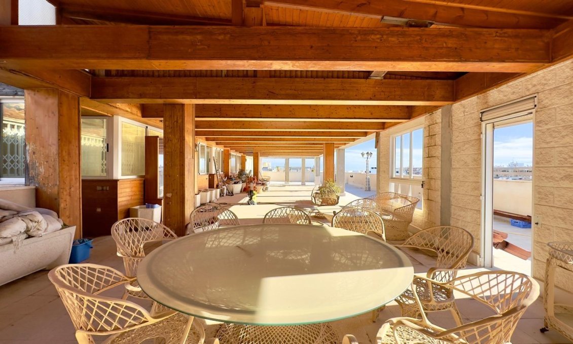 Segunda mano - Ático -
Torrevieja - Centro