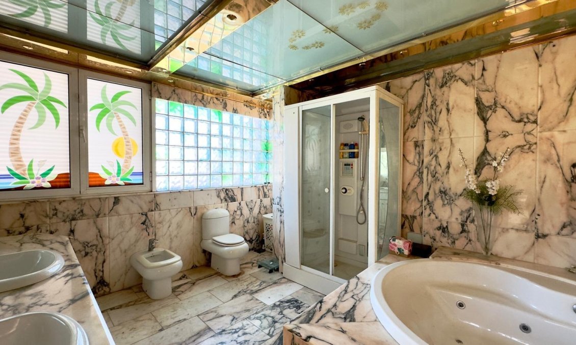 Segunda mano - Ático -
Torrevieja - Centro