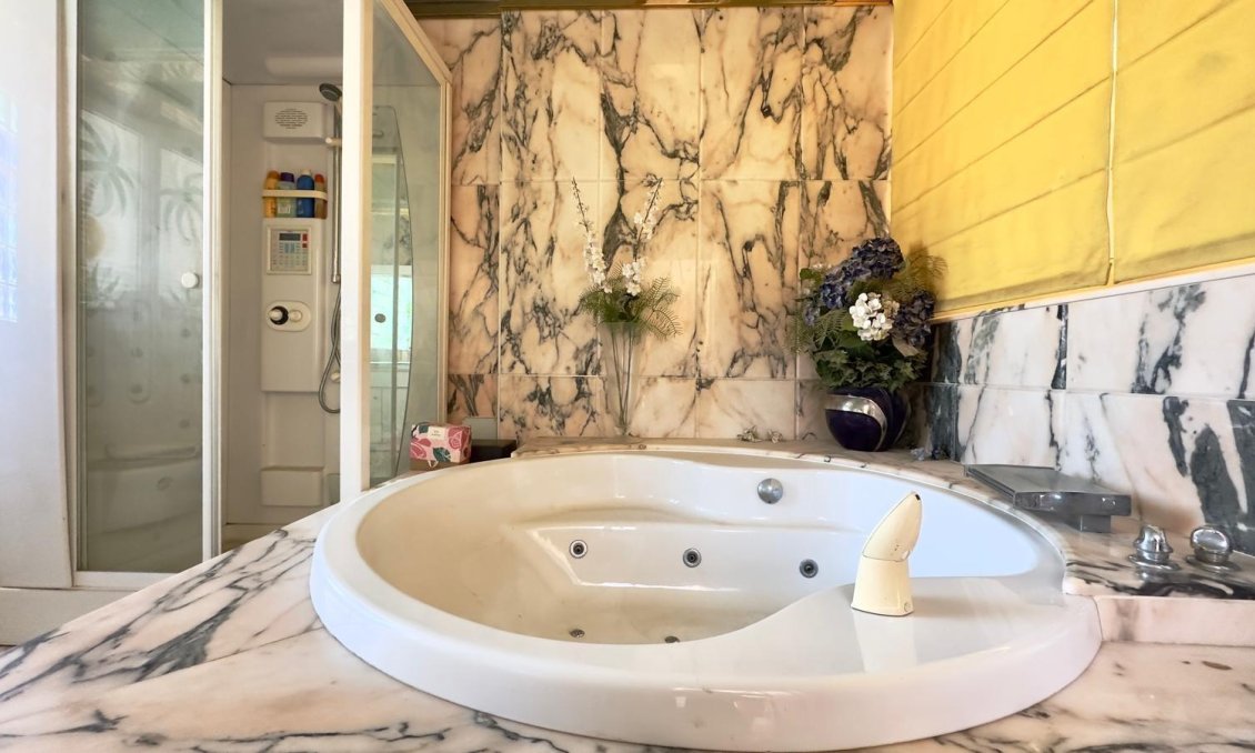 Segunda mano - Ático -
Torrevieja - Centro